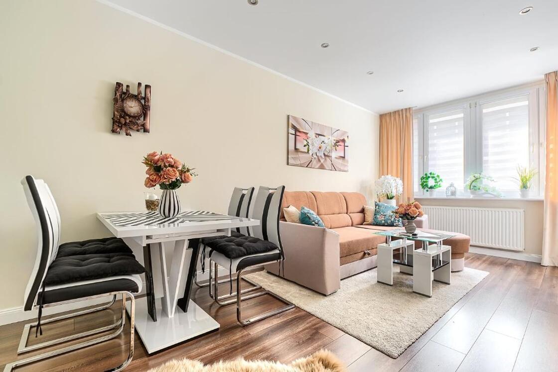 Flower Apartament City Center Leilighet Szczecin Eksteriør bilde